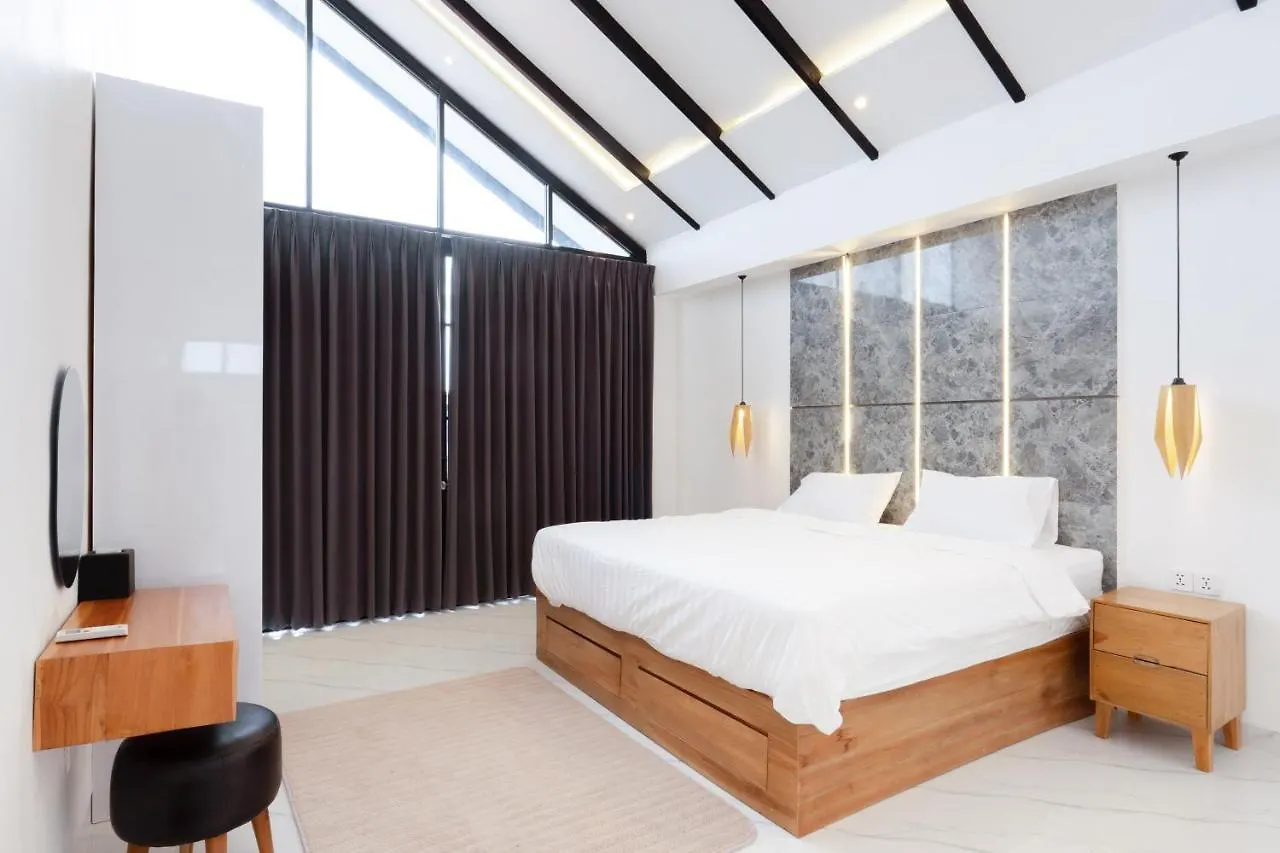 The Lavana Seminyak Loft 360 - 3 Bedroom Villa With Private Pool 4*,  Indonézia