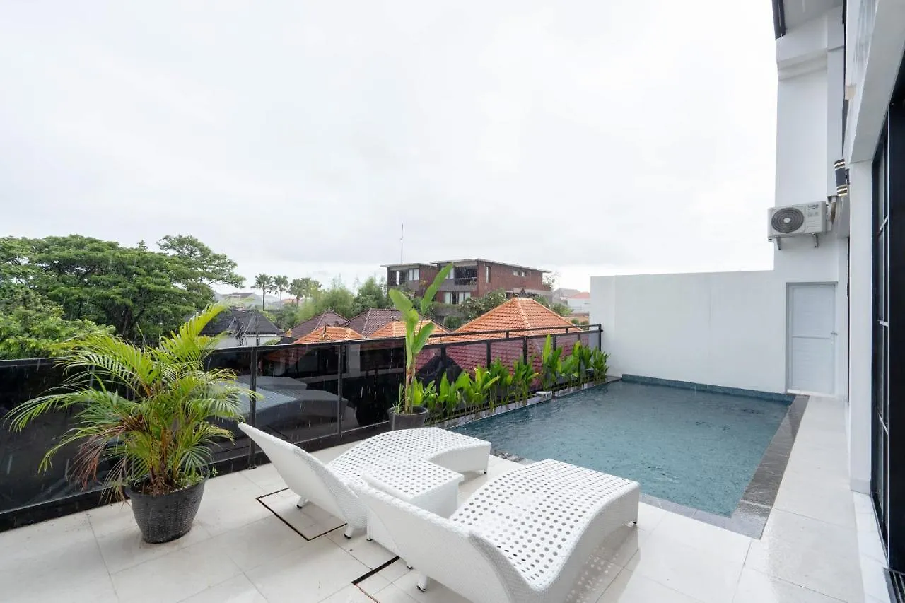 The Lavana Seminyak Loft 360 - 3 Bedroom Villa With Private Pool 4*,  Indonézia